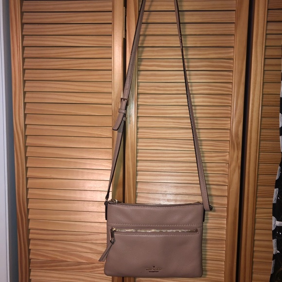 kate spade Handbags - Kate Spade crossbody bag
